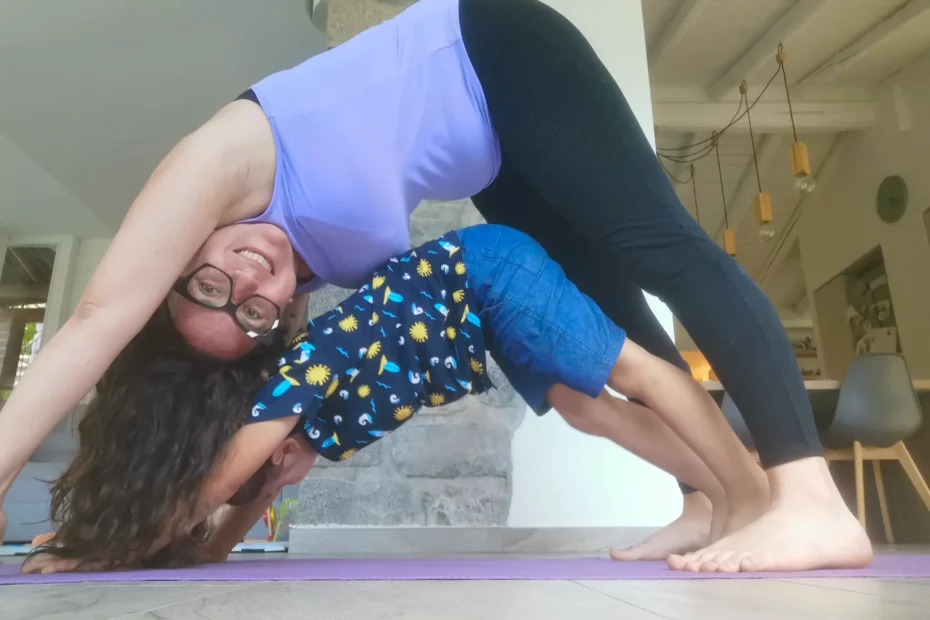 Yoga family, yoga genitori e bimbi, yoga insieme